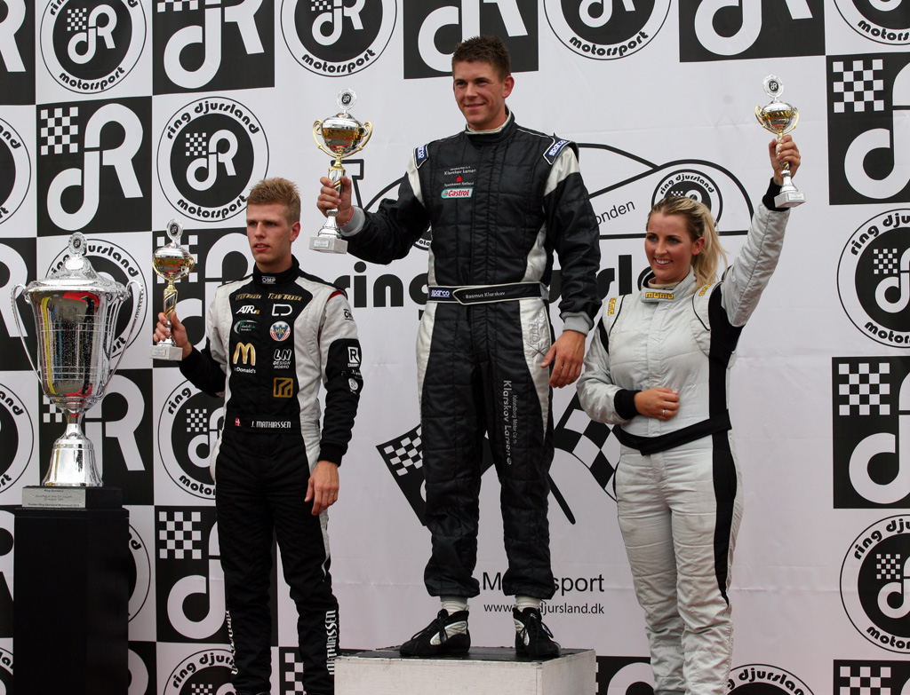 Fra venstre, Jacob Mathiassen, Rasmus Klarskov og Karin Elise Fossen.
(Foto: Motorsporten.dk)
